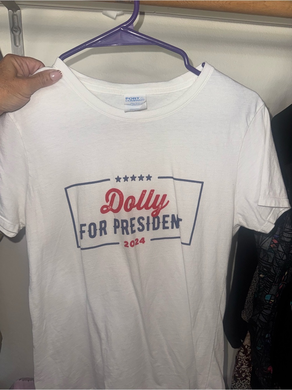 White "Dolly for President 2024" sz S Graphic Tee